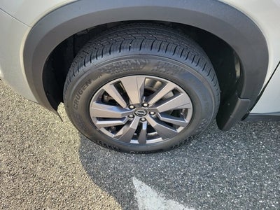 2023 Nissan Pathfinder S