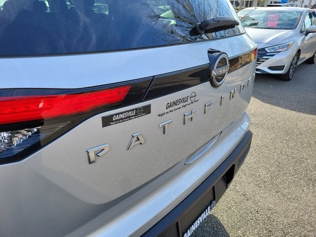 2023 Nissan Pathfinder S