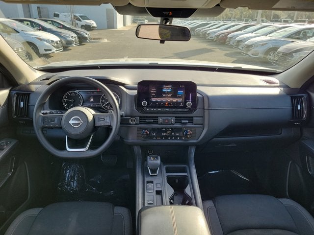 2023 Nissan Pathfinder S