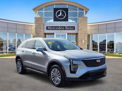 2025 Cadillac XT4 Premium Luxury