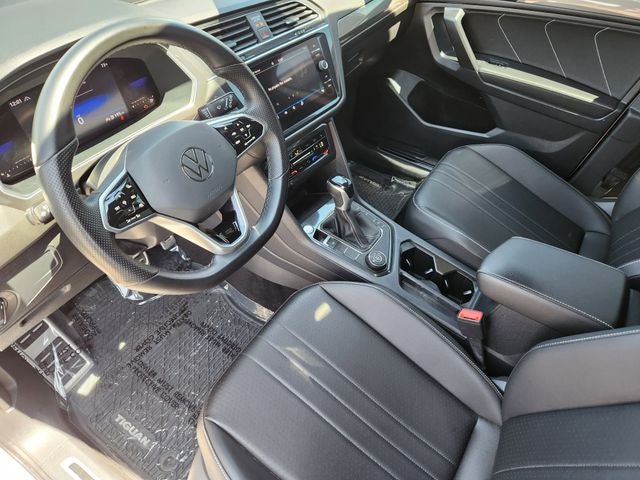 2022 Volkswagen Tiguan 2.0T SE R-Line Black