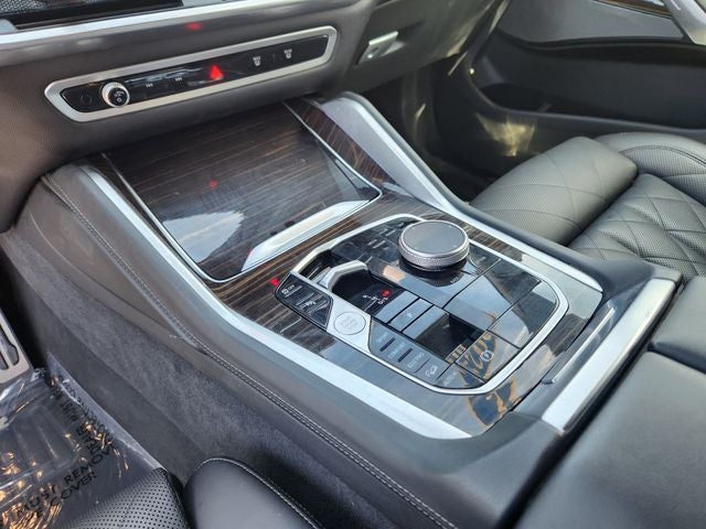 2025 BMW X6 xDrive40i