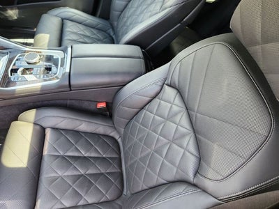 2025 BMW X6 xDrive40i