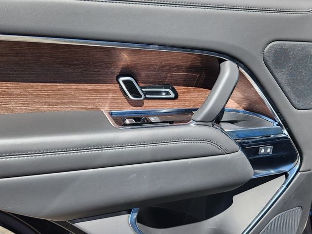 2024 Land Rover Range Rover SE