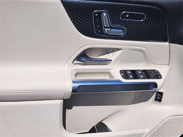 2025 Mercedes-Benz GLB GLB 250 4MATIC®