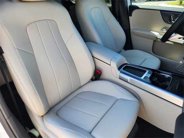 2025 Mercedes-Benz GLB GLB 250 4MATIC®