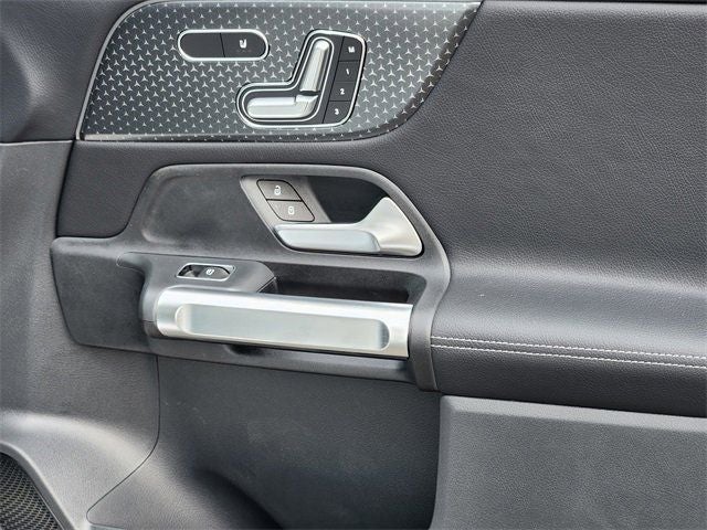 2026 Mercedes-Benz GLB GLB 250 4MATIC®