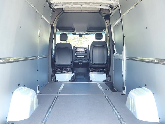 2026 Mercedes-Benz Sprinter 2500 Cargo 170 WB High Roof