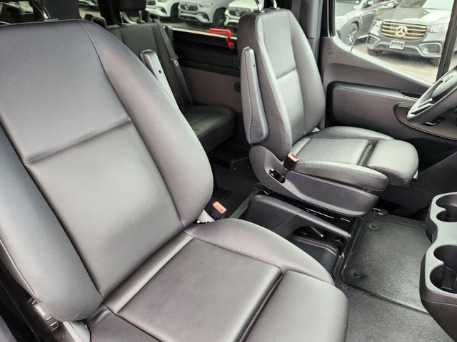 2024 Mercedes-Benz Sprinter 2500 Passenger 170 WB High Roof