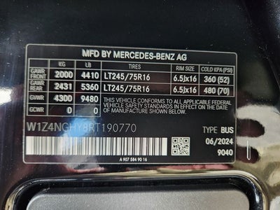 2024 Mercedes-Benz Sprinter 2500 Passenger 170 WB High Roof