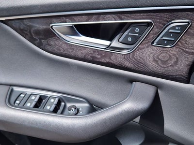 2022 Audi Q8 55 Premium Plus quattro