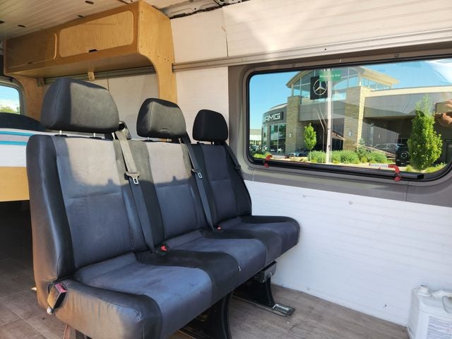 2010 Mercedes-Benz Sprinter 2500 Passenger 170 WB High Roof