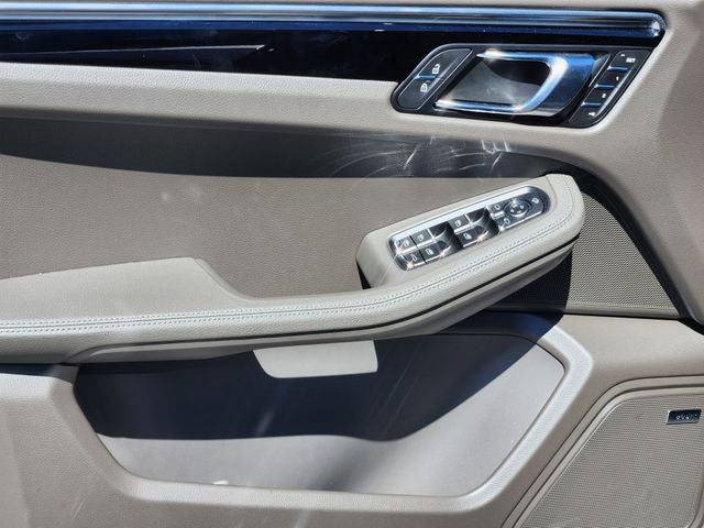 2026 Porsche Macan T