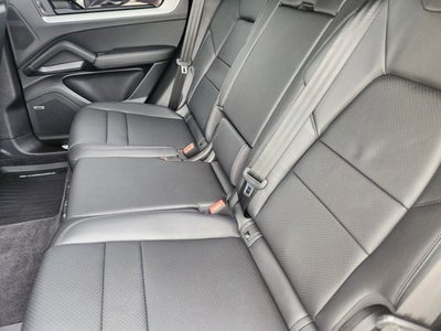 2024 Porsche Cayenne Base