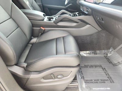 2024 Porsche Cayenne Base