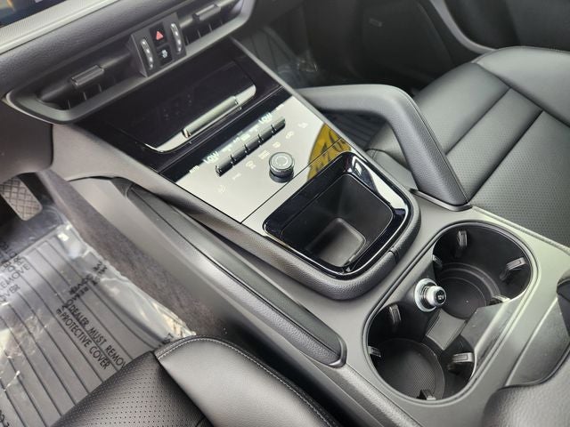 2024 Porsche Cayenne Base