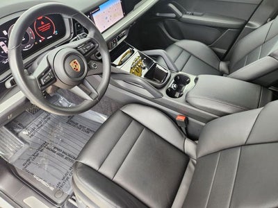 2024 Porsche Cayenne Base