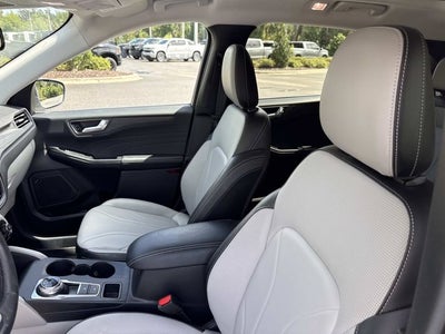 2025 Ford Escape Platinum