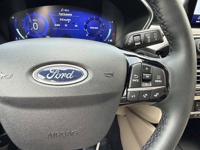 2022 Ford Escape Titanium