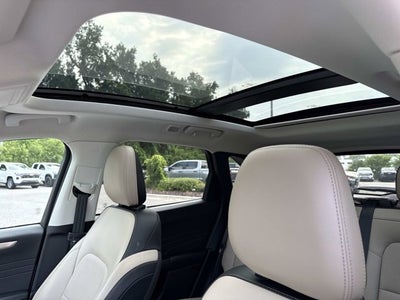 2022 Ford Escape Titanium
