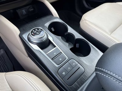 2022 Ford Escape Titanium