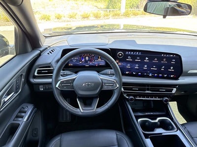 2026 Chevrolet Traverse FWD LT
