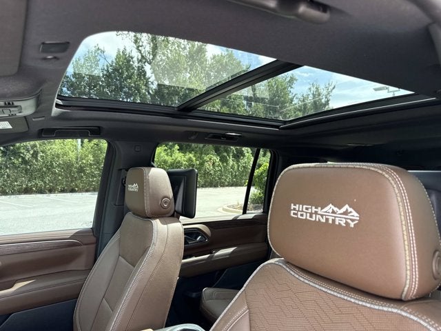 2023 Chevrolet Suburban High Country