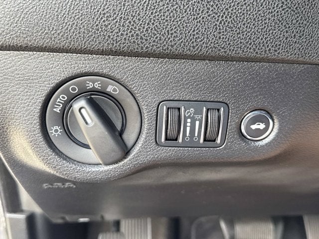 2015 Dodge Charger SE