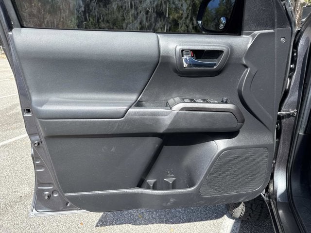 2022 Toyota Tacoma 4WD SR