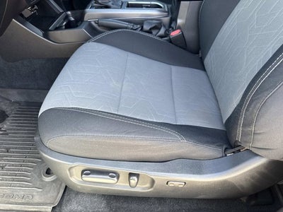 2022 Toyota Tacoma 4WD SR