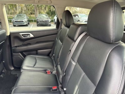 2020 Nissan Pathfinder Platinum