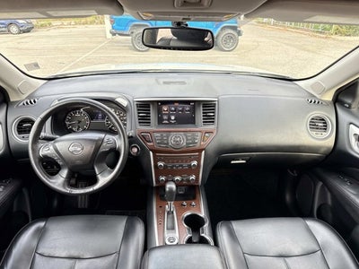 2020 Nissan Pathfinder Platinum