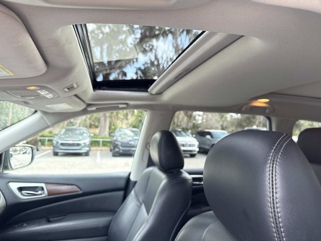 2020 Nissan Pathfinder Platinum