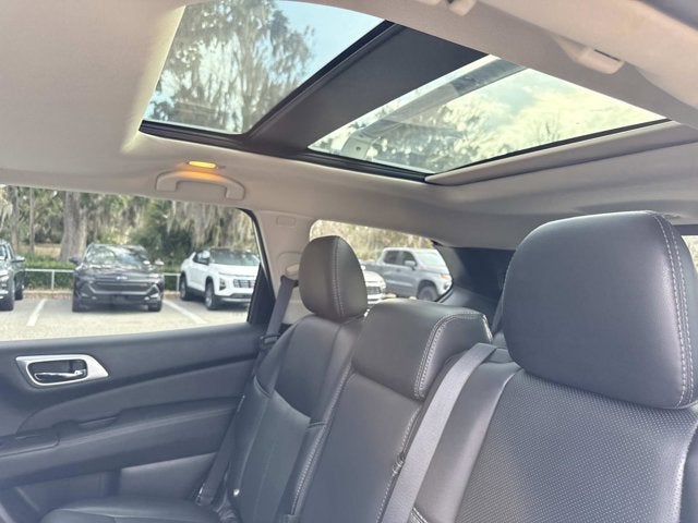 2020 Nissan Pathfinder Platinum