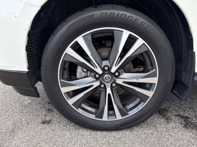 2020 Nissan Pathfinder Platinum