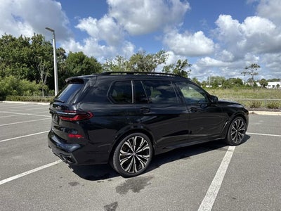 2023 BMW X7 M60i