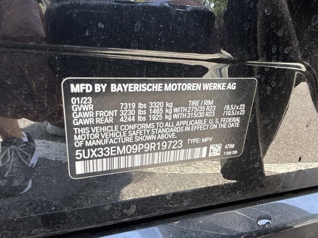 2023 BMW X7 M60i