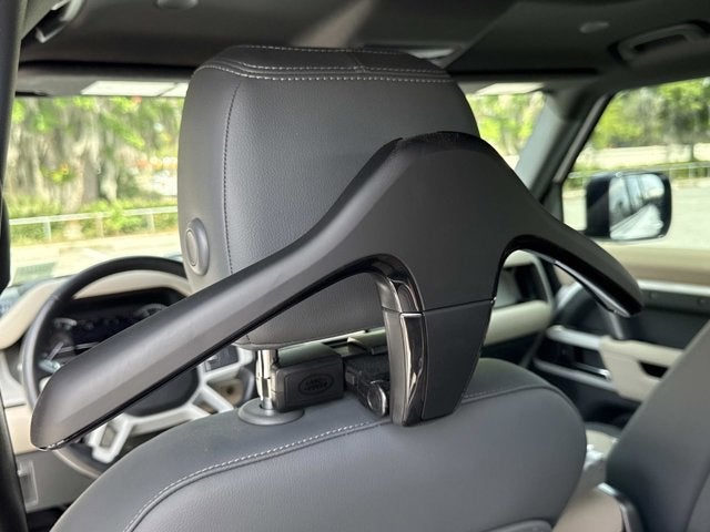 2023 Land Rover Defender X-Dynamic SE