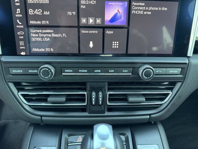 2020 Porsche Macan Base