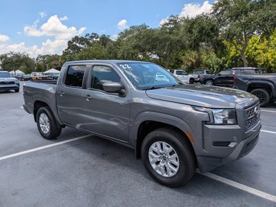 2022 Nissan Frontier SV