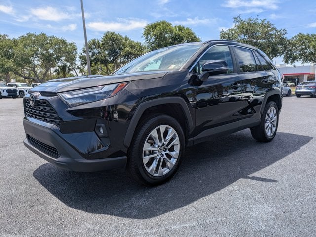 2025 Toyota RAV4 XLE Premium
