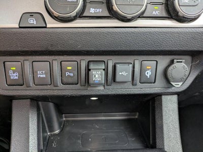 2023 Toyota Tacoma Limited V6
