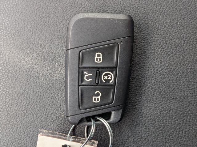2024 Volkswagen Taos 1.5T SEL