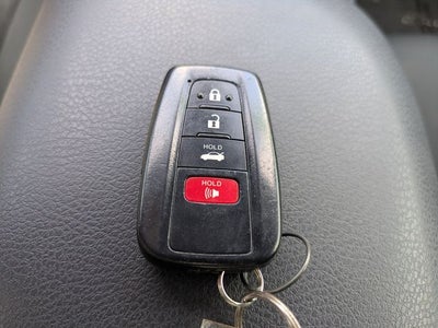 2019 Toyota Camry Hybrid LE