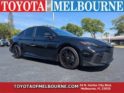 2025 Toyota Camry SE
