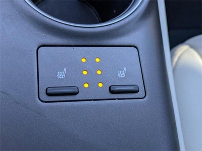 2022 Toyota Camry Hybrid XLE