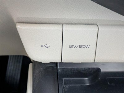 2022 Toyota Camry Hybrid XLE