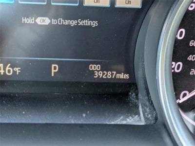 2022 Toyota Camry Hybrid XLE