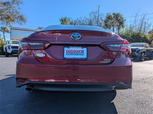 2022 Toyota Camry Hybrid XLE