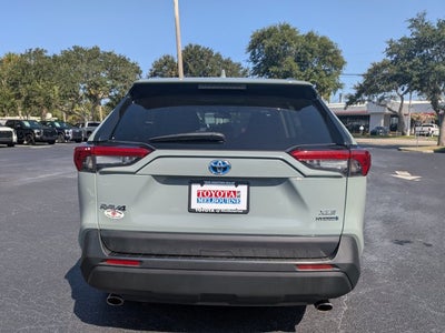 2021 Toyota RAV4 Hybrid XLE